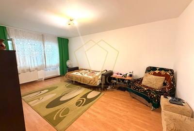 Apartament cu 4 camere decomandat în Lipovei - 2