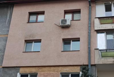 Apartament cu 2 camere decomandat în Central - 1