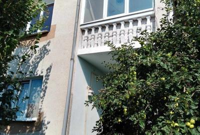 Casă cu 4 camere în Central - 1