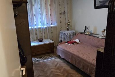 Apartament cu 2 camere semidecomandat în Pajura