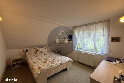 Casă decomandat cu Teren 500 Mp în Central - 17