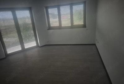 Casă cu Teren 520 Mp în Central