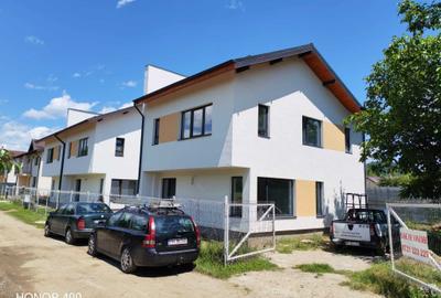 Casă cu 4 camere în Central