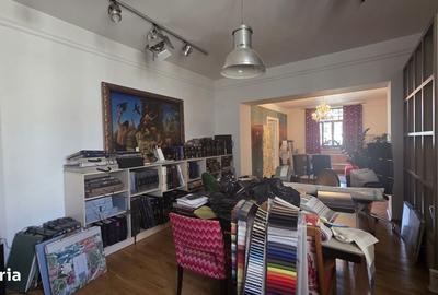 Apartament cu 4 camere în Moșilor