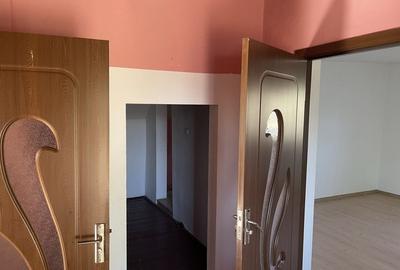 Casă cu 3 camere în Dărmănești - 2