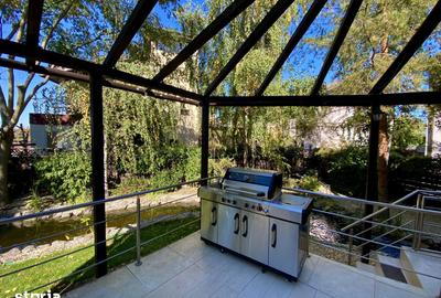 Casă cu 7 camere cu Teren 600 Mp în Corbeanca