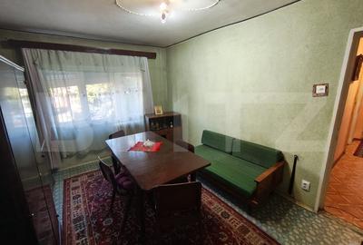 Apartament cu 3 camere semidecomandat, mobilat în Nufărul