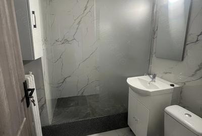 Apartament cu 3 camere decomandat în Central - 1