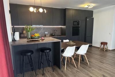 Apartament cu 3 camere decomandat, mobilat în Cetate