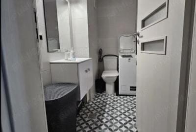 Apartament cu 3 camere în Apărătorii Patriei - 1