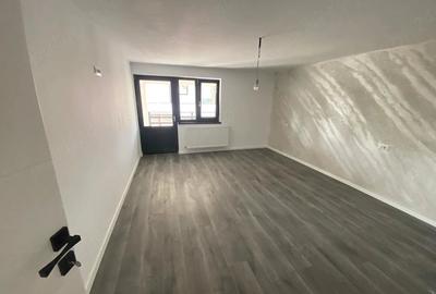 Casă cu Teren 500 Mp în Central - 1