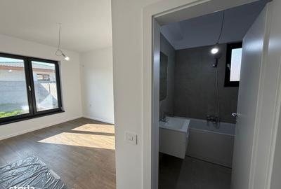 Casă cu 4 camere în Tunari