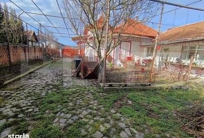 Casă cu 3 camere cu Teren 900 Mp în Central
