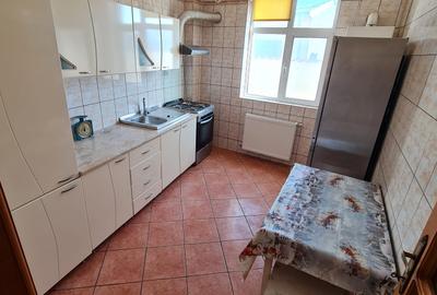 Casă cu 5 camere cu Garaj în Central - 9