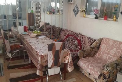 Casă cu Teren 200 Mp în Central - 1