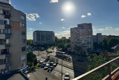 Apartament cu 3 camere decomandat în Decebal - 2