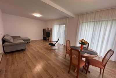 Casă cu 4 camere cu Teren 250 Mp în Central
