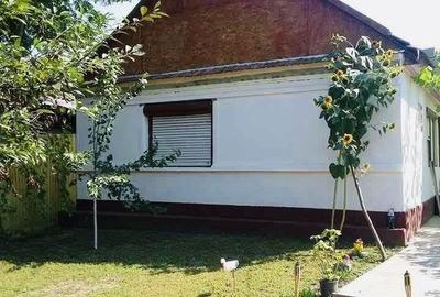 Casă individuală cu 2 camere cu Canalizare în Ciocaia - 1