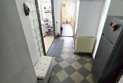Apartament cu 3 camere în Micro 15 - 6