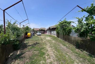 Casă cu 5 camere cu Teren 1400 Mp în Central - 8