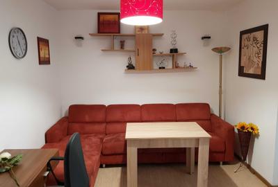 Apartament cu 2 camere semidecomandat în Apărătorii Patriei