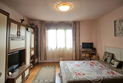 Casă cu 4 camere decomandat cu Teren 500 Mp în Sânmartin