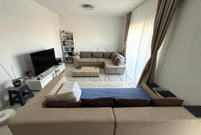 Apartament cu 3 camere semidecomandat, mobilat în Giroc