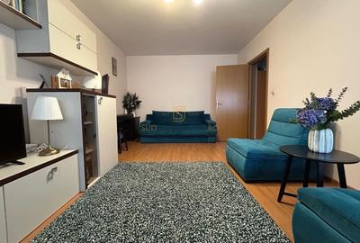 Apartament cu 2 camere semidecomandat, mobilat în Central