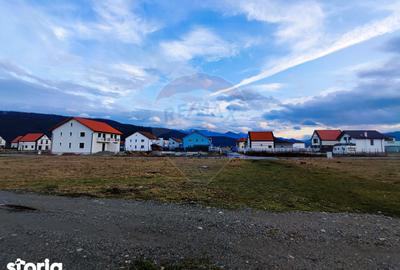 Teren de 353 mp, în Central - 4