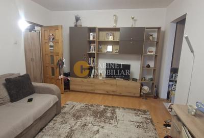 Apartament cu 2 camere semidecomandat, mobilat în Mircea cel Bătrân