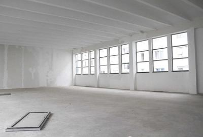 Spațiu comercial, de 625 mp, în Central - 2