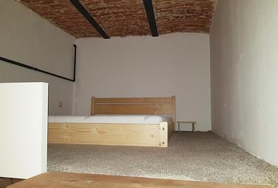 Apartament cu 2 camere semidecomandat în Central - 2