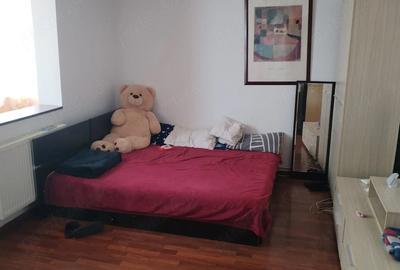 Apartament cu 3 camere decomandat în Cetății - 3