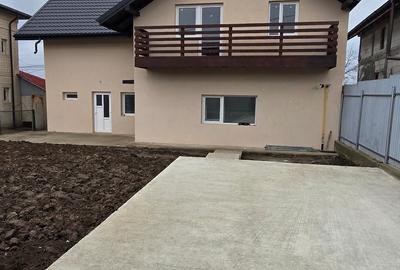 Casă cu 3 camere cu Canalizare în Central - 8