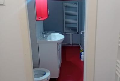 Garsonieră decomandată în Central - 7
