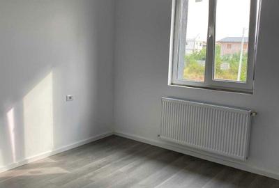Casă cu 4 camere cu Teren 70 Mp în Central - 12