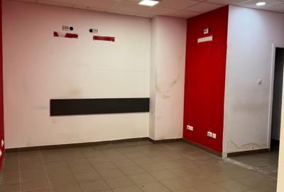 Spațiu comercial, de 30 mp, în Girocului