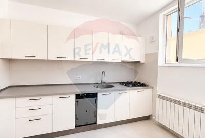 Casă individuală cu 4 camere cu Teren 320 Mp în Casa de Cultură - 6