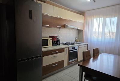 Apartament cu 3 camere în Rogerius