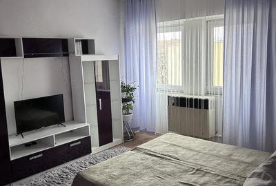 Garsonieră decomandată în Central - 1
