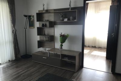Apartament cu 2 camere nedecomandat, mobilat în Unirii
