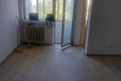 Garsonieră decomandată în Far - 2