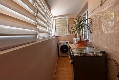 Apartament cu 2 camere semidecomandat în Calea București