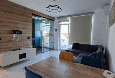 Apartament cu 3 camere semidecomandat, mobilat în Dumbrăvița