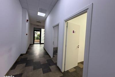 Spațiu comercial, de 92 mp, în Central - 6