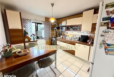 Apartament cu 3 camere decomandat în Ultracentral