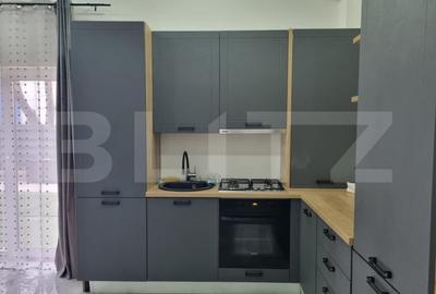 Apartament cu 3 camere semidecomandat în Dâmbul Rotund
