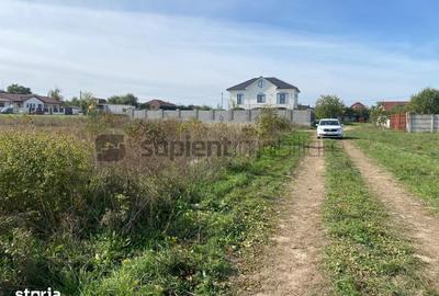 Teren de 544 mp, în Sânmartin