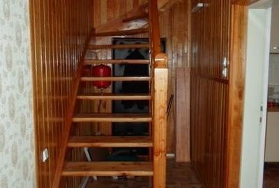 Duplex cu 7 camere cu Canalizare în Central - 7