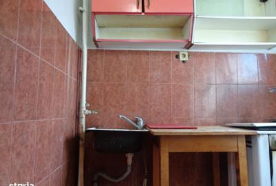 Garsonieră în Confecții